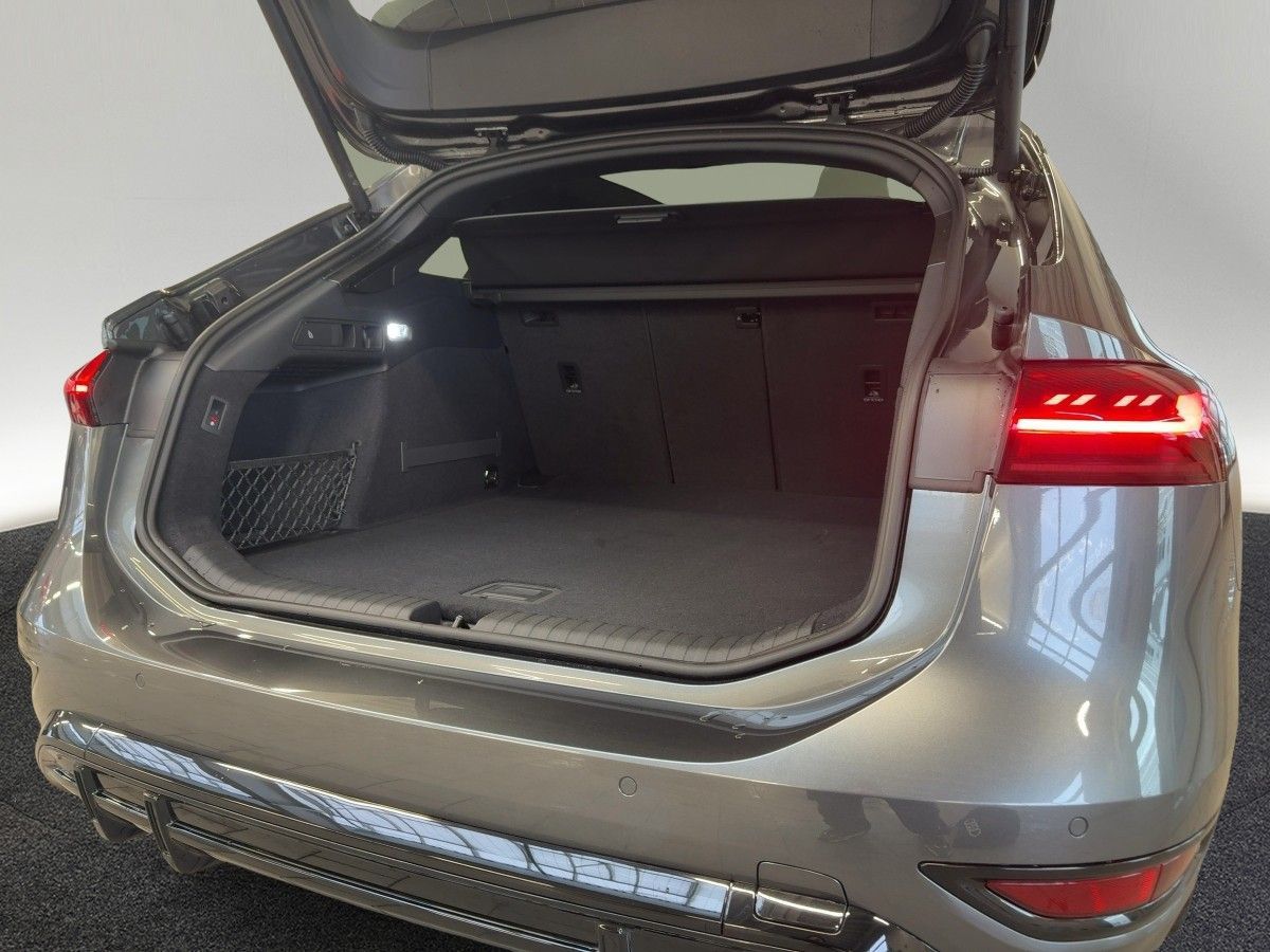 Audi A6 Avant e-tron quattro s-line foto 7