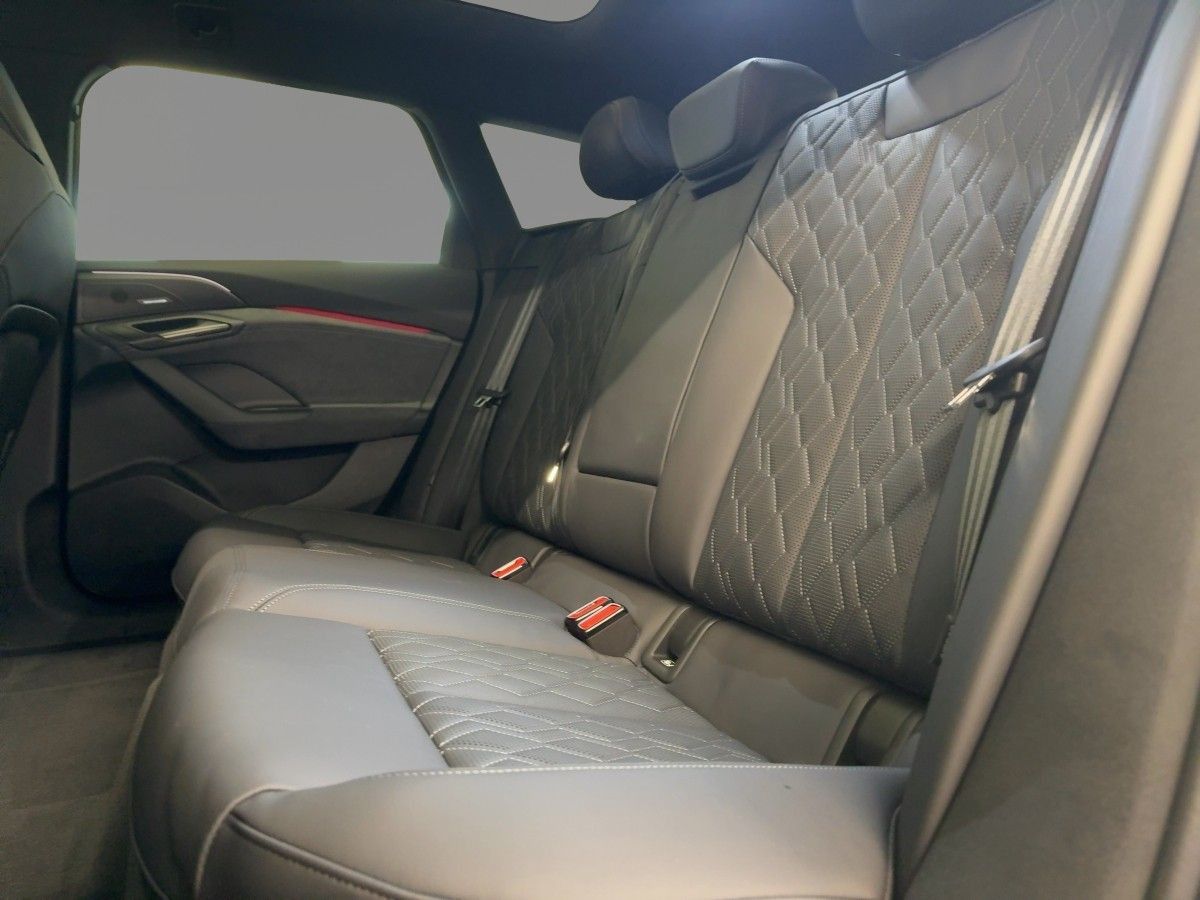 Audi A6 Avant e-tron quattro s-line foto 9