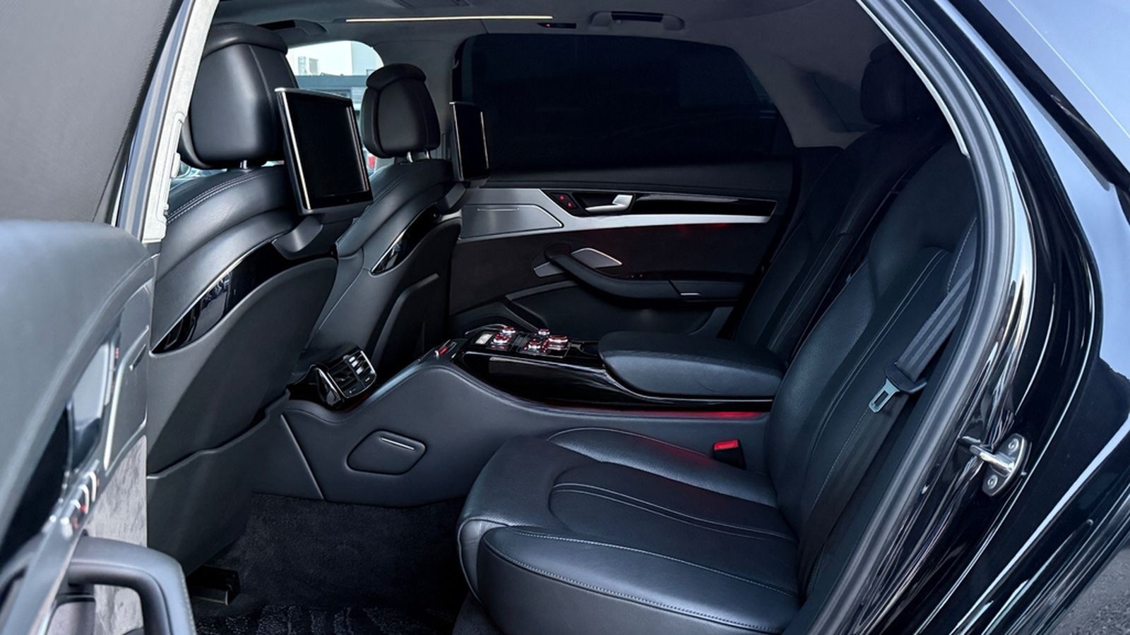 Audi A8 6.3 FSI W12 quattro Lang ABT foto 20