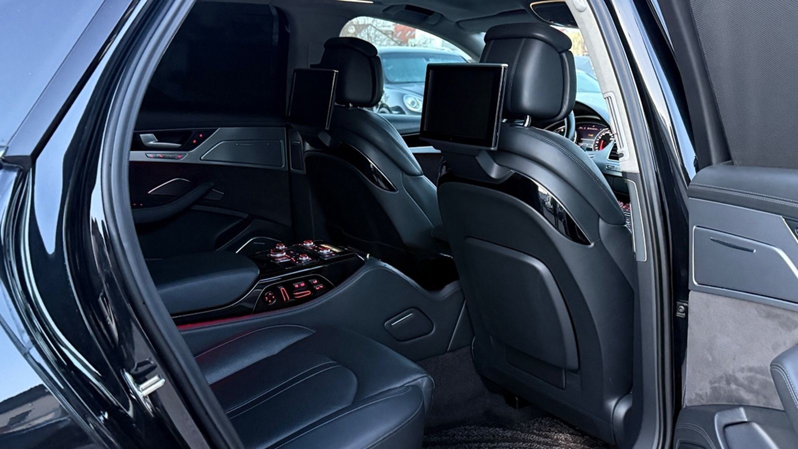 Audi A8 6.3 FSI W12 quattro Lang ABT foto 23