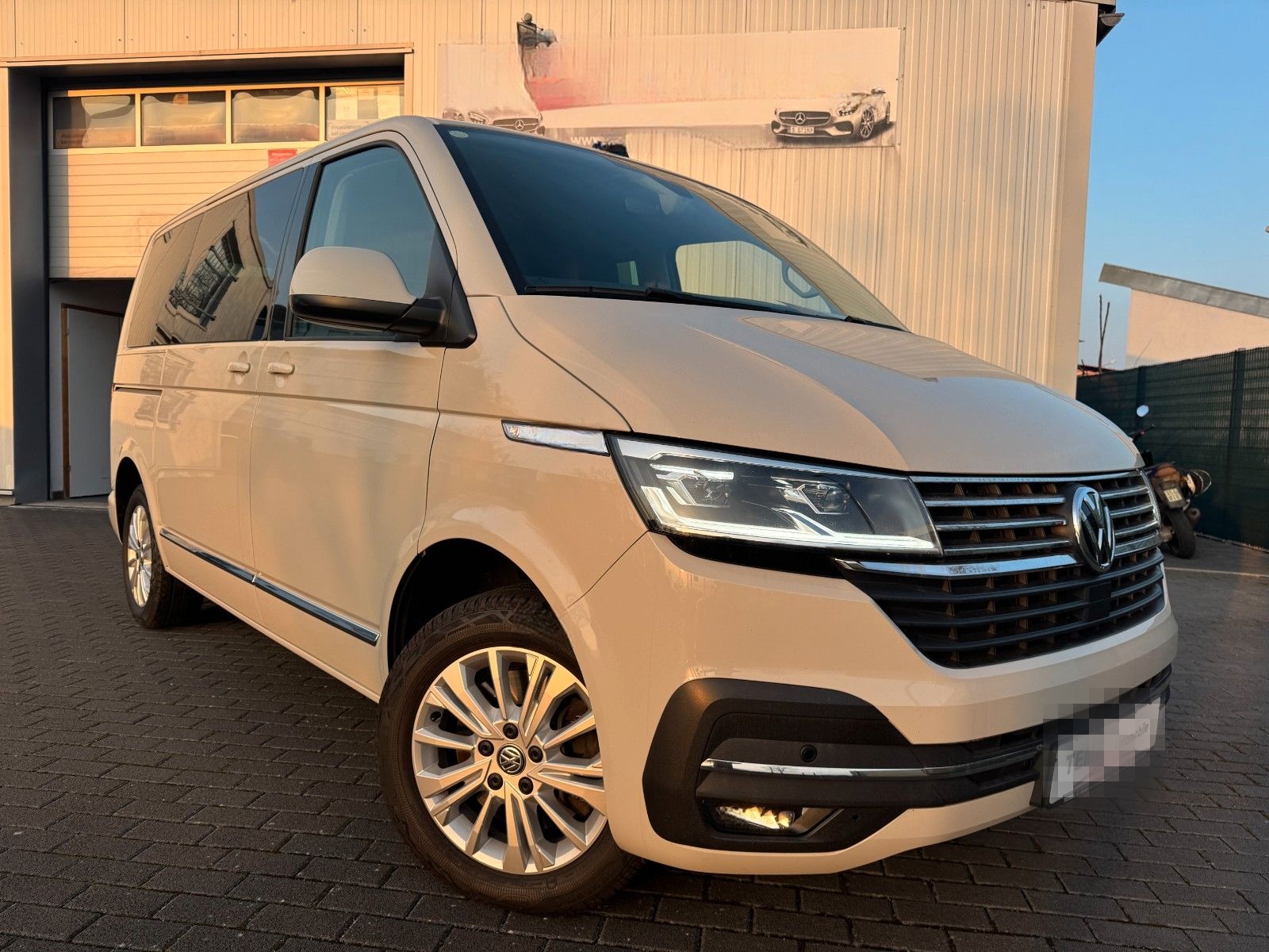 Volkswagen T6 Multivan Generation SIX Navi AHK 7-Sitzer foto 4