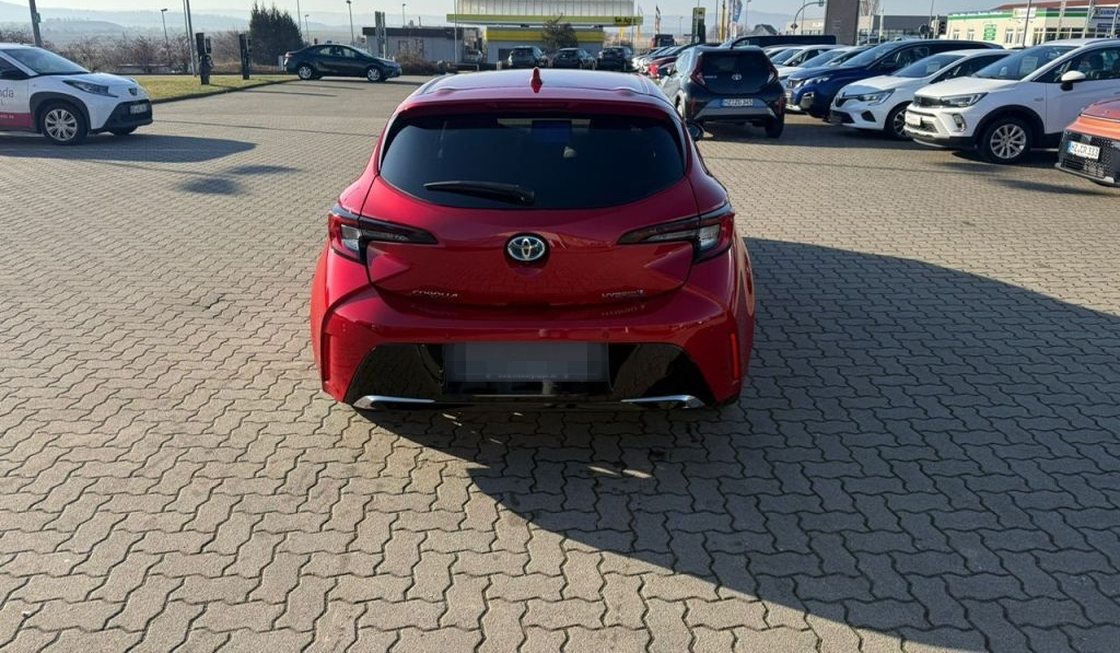 Toyota Corolla 1.8 Hybrid Team Deutschland foto 6