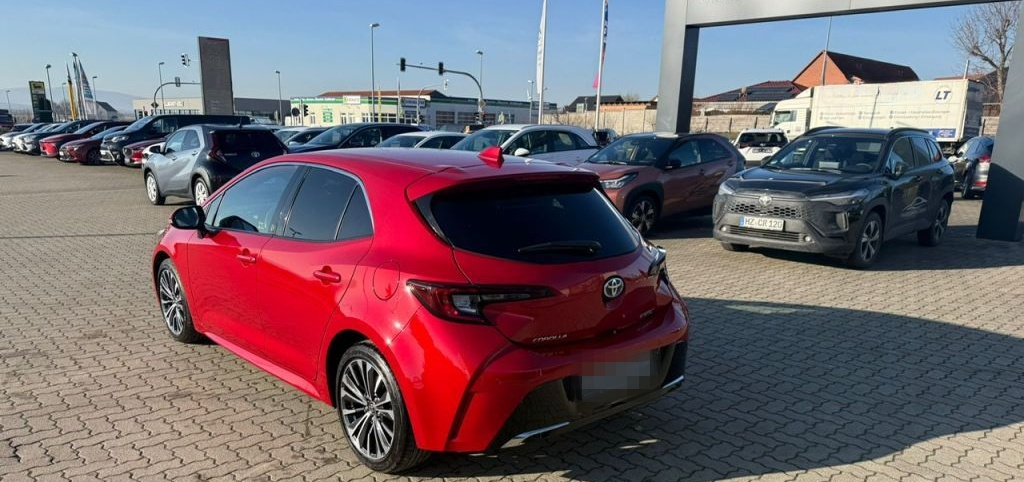 Toyota Corolla 1.8 Hybrid Team Deutschland foto 8
