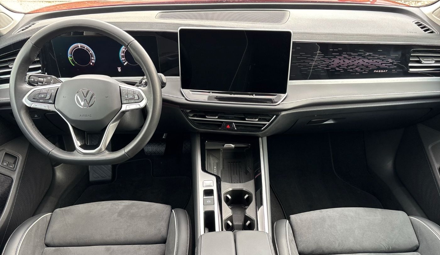 Volkswagen Passat Variant Elegance eHybrid Matrix/CCS/AHK foto 12