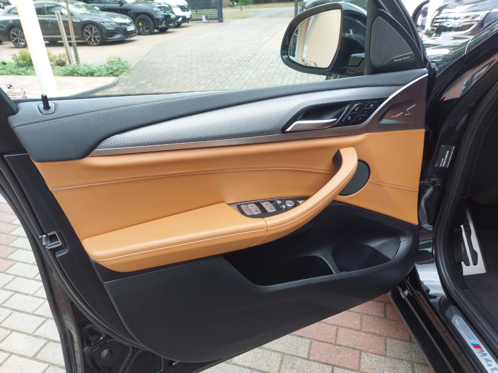 BMW X4 M40d xDRIVE+340PS+21ZOll+M-SITZE+LEDER+AHK foto 14