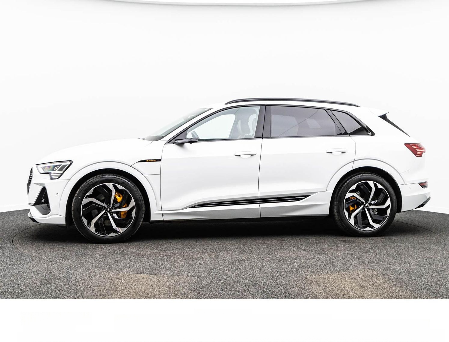 Audi E-TRON 55 S LINE BLACK/21Z/ACC/HuD/PANO/B&O/360° foto 12