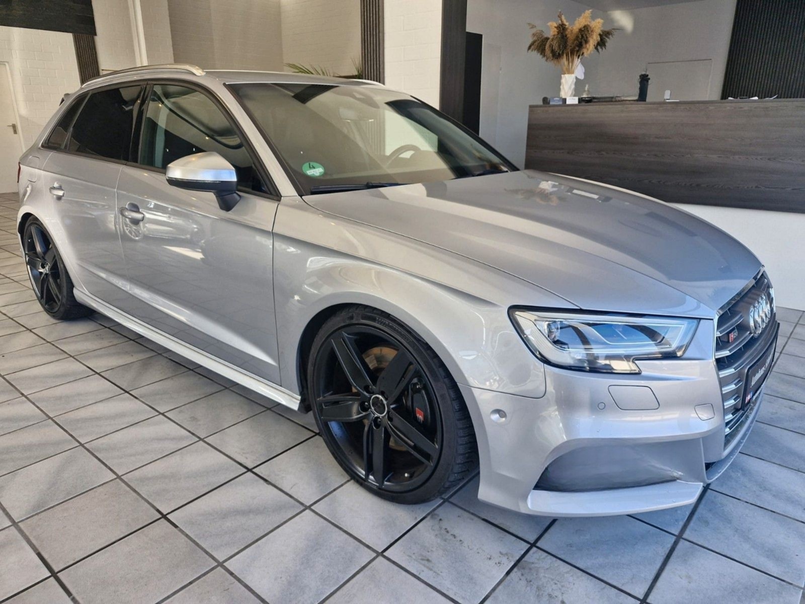 Audi S3 Sportback SB 2.0 TFSI quattro*Schaltgetriebe* foto 3