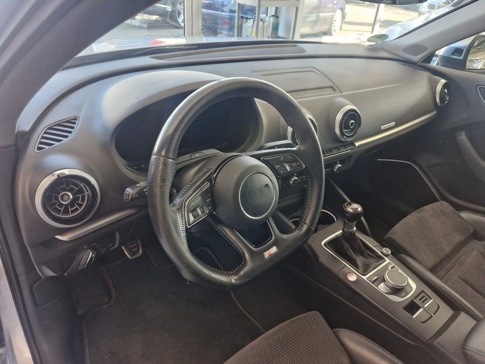 Audi S3 Sportback SB 2.0 TFSI quattro*Schaltgetriebe* foto 9