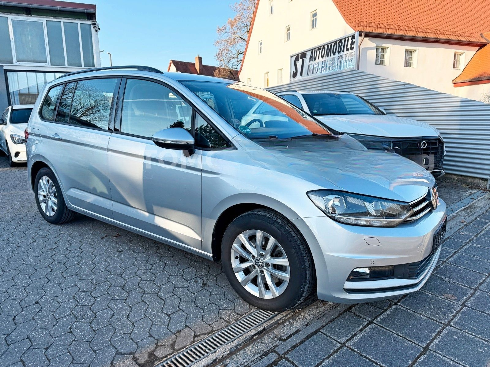 Volkswagen Touran 1.6 TDI Comfortline*1.HD*KAMERA*MASSAGE* foto 3