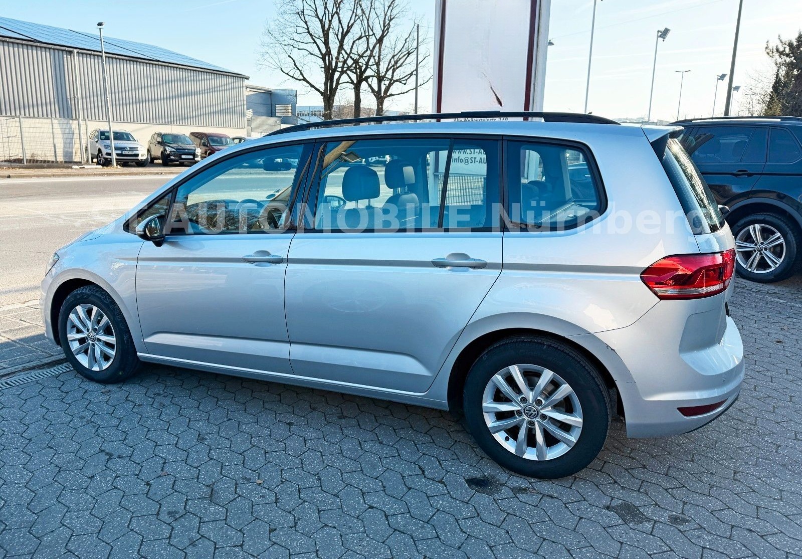 Volkswagen Touran 1.6 TDI Comfortline*1.HD*KAMERA*MASSAGE* foto 4