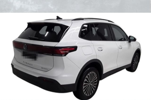 Volkswagen Tiguan 1.5 TSI DSG eHybrid Life Navi AHK Pano Ka foto 4