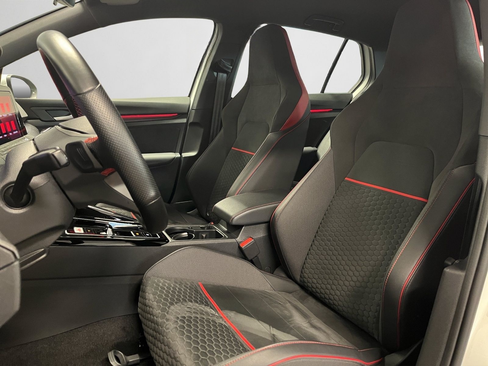 Volkswagen Golf VIII GTI Clubsport 2.0 TSI DSG, Navi, Sitzh foto 13