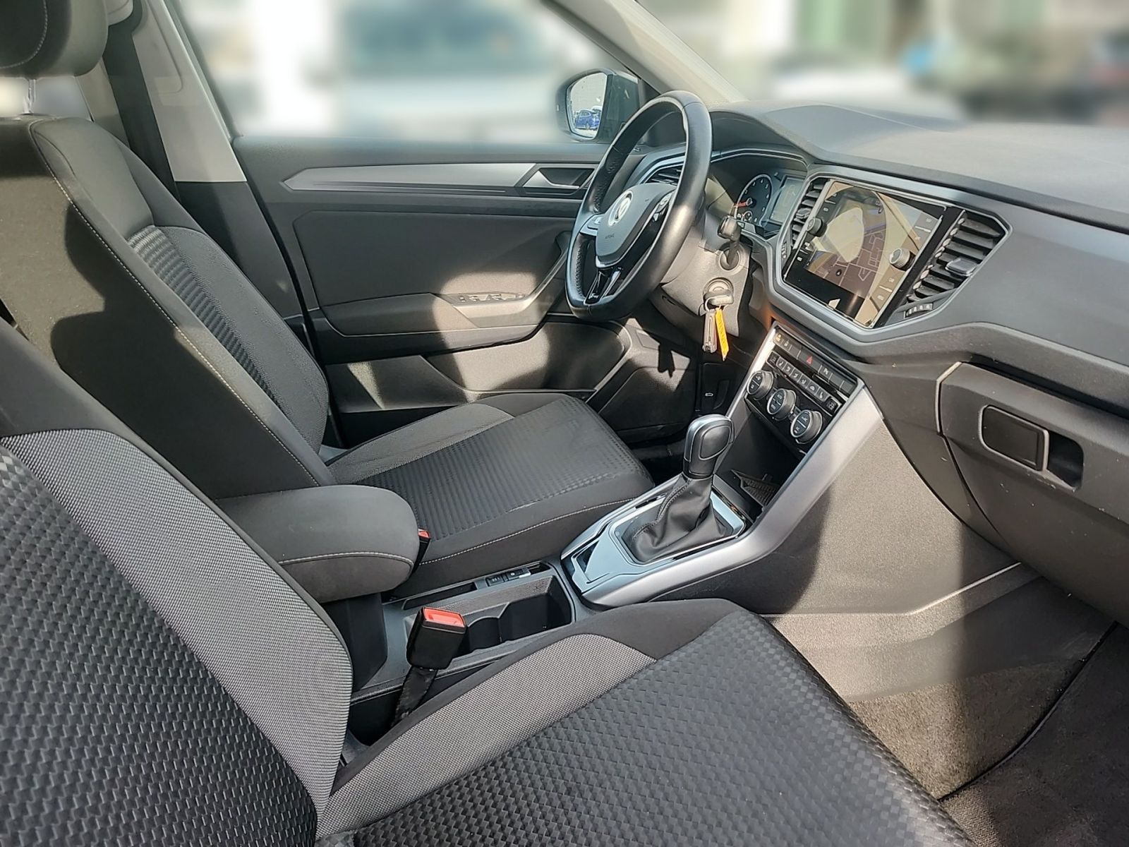 Volkswagen T-Roc 1.5 TSI DSG Active Navi LaneAssist FrontAs foto 13