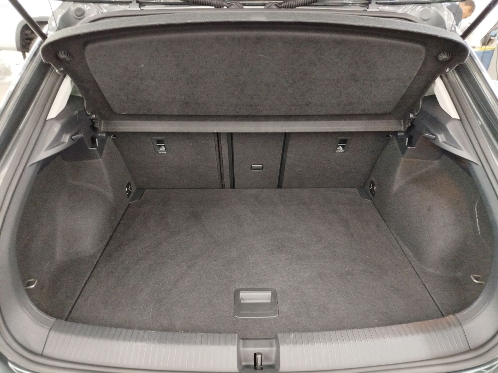 Volkswagen T-Roc 1.0 TSI Active Navi FrontAssist LaneAssist foto 6