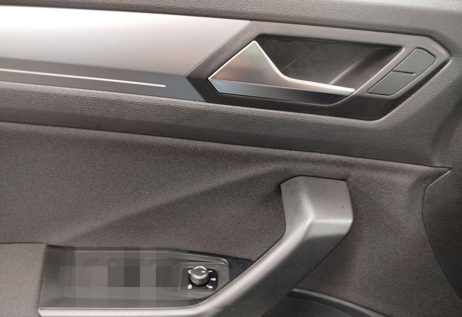 Volkswagen T-Roc 1.0 TSI Active Navi FrontAssist LaneAssist foto 7