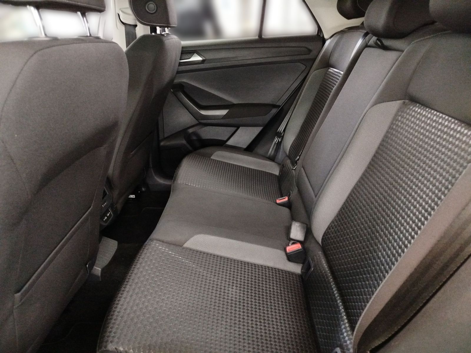 Volkswagen T-Roc 1.0 TSI Active Navi FrontAssist LaneAssist foto 9