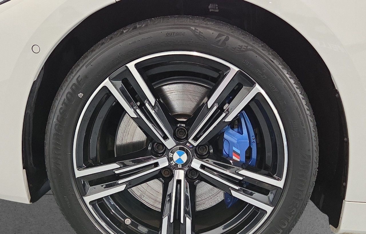 BMW M440i Coupe M SPORT LCPr HUD MemoSitz Kam HiFi foto 16