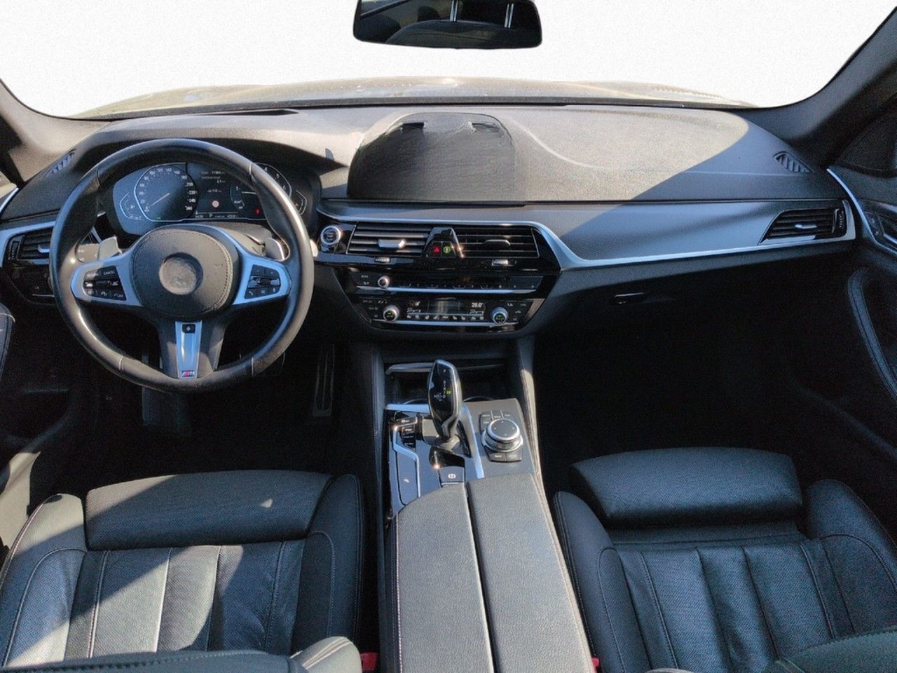 BMW 520i Tour. M SPORT Laser DA St+Go HUD Pano AHK foto 13