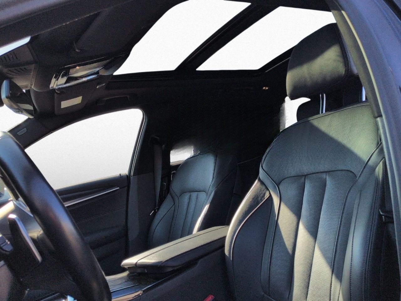 BMW 520i Tour. M SPORT Laser DA St+Go HUD Pano AHK foto 19
