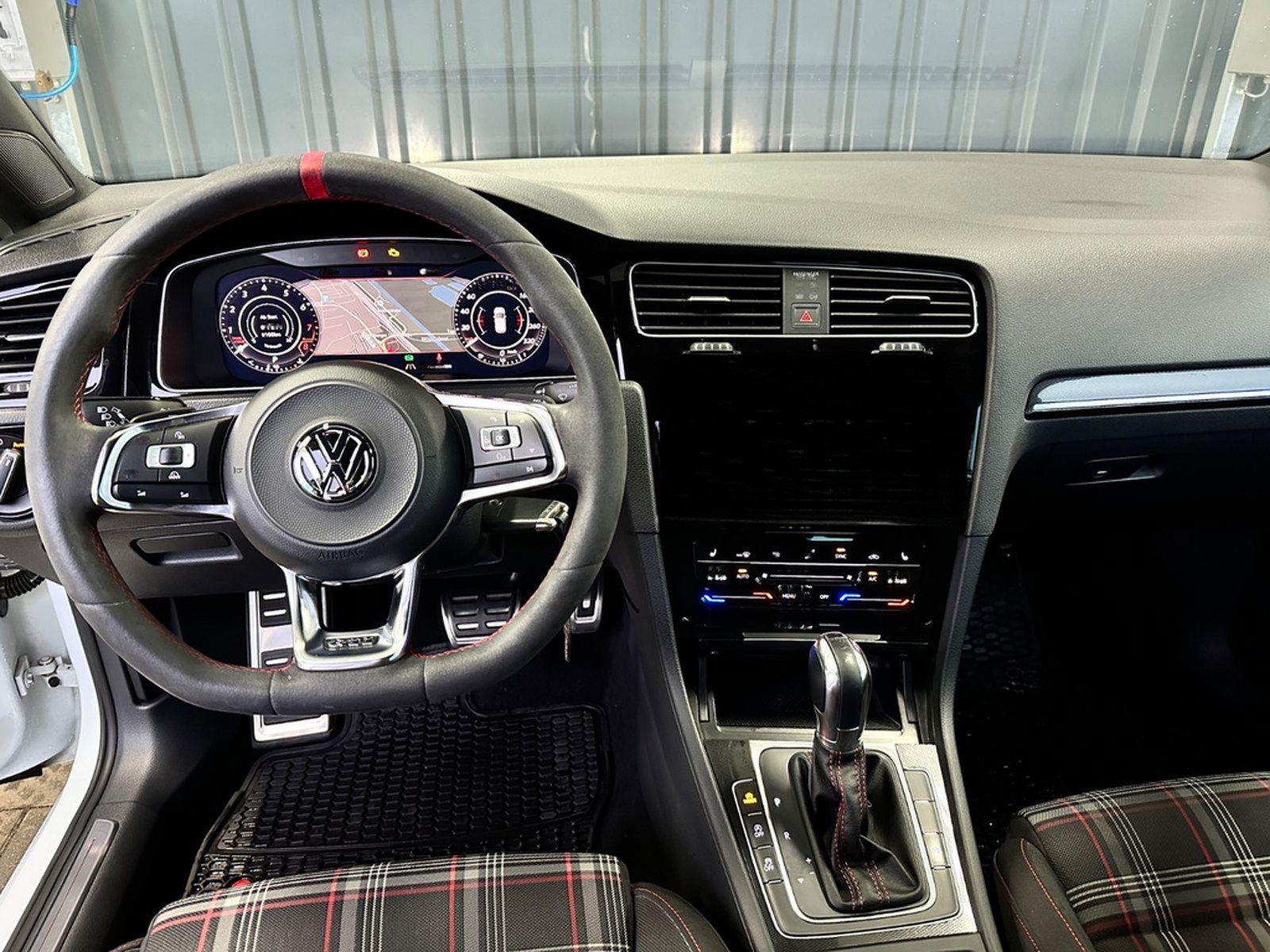 Volkswagen Golf 2.0 TSI DSG BMT GTI Performance GTI Per... foto 6