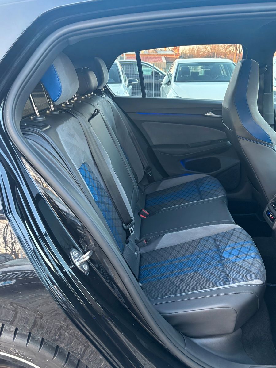 Volkswagen Golf VIII Lim. R DSG Matrix Kamera ACC Panorama foto 15