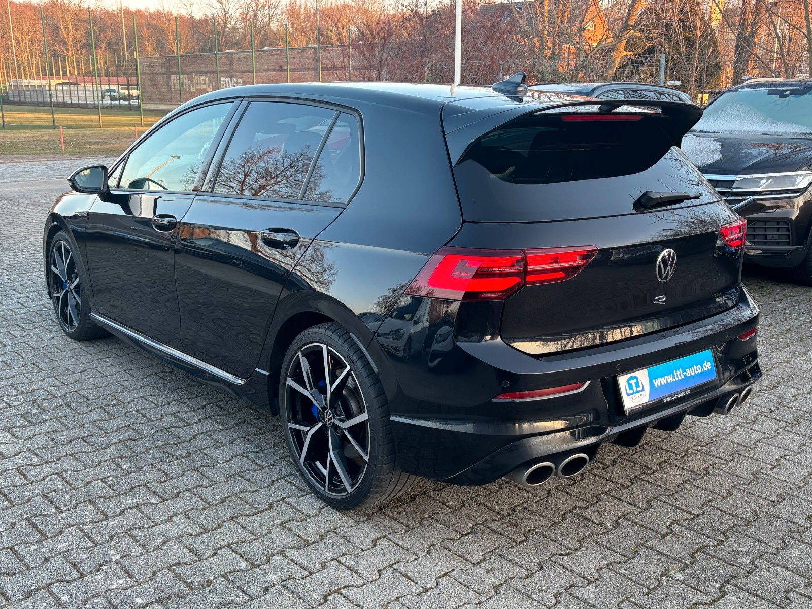 Volkswagen Golf VIII Lim. R DSG Matrix Kamera ACC Panorama foto 5