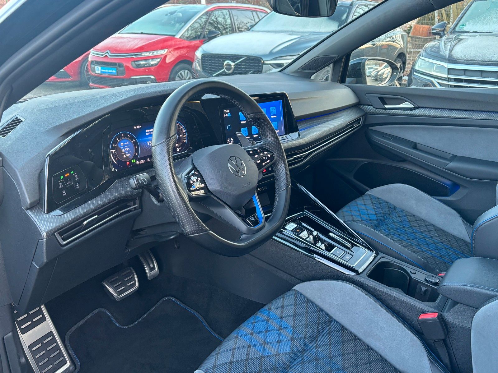 Volkswagen Golf VIII Lim. R DSG Matrix Kamera ACC Panorama foto 10