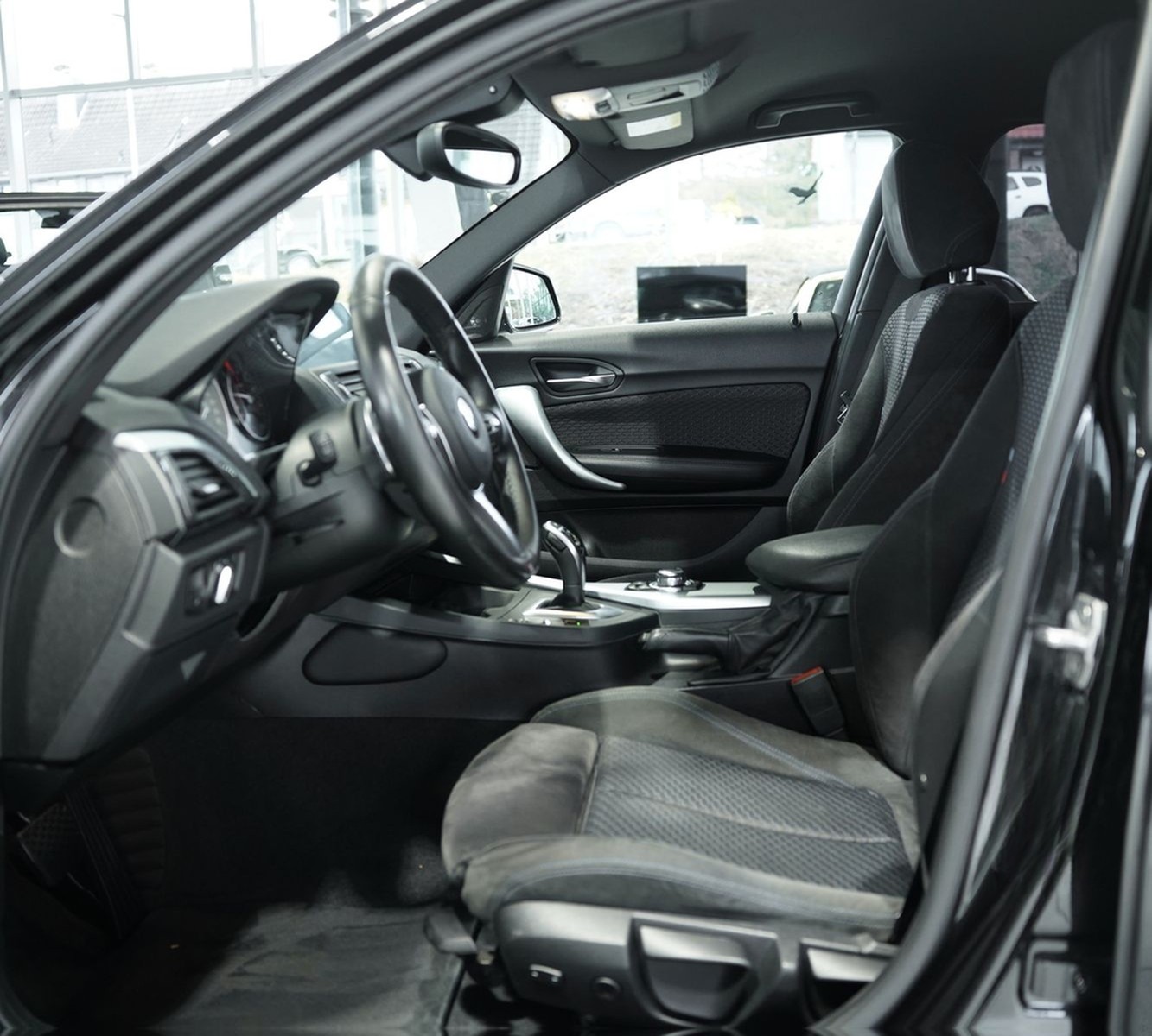 BMW M135i xDrive *H&K *PDC *AHK *Business-Paket foto 20