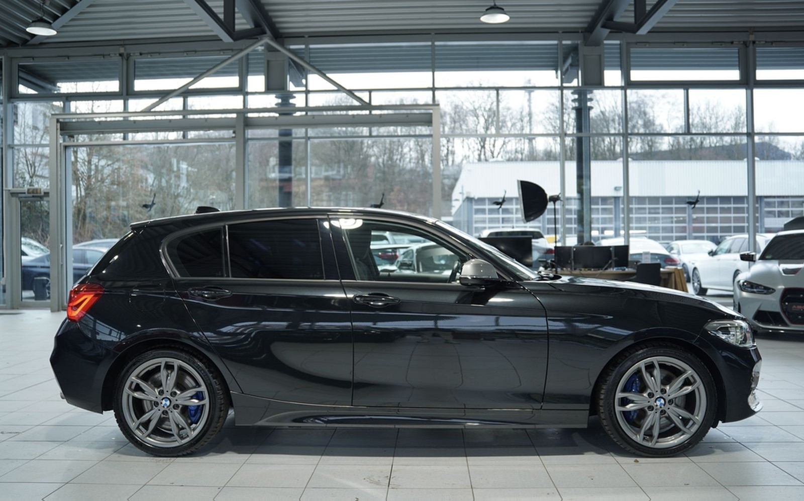 BMW M135i xDrive *H&K *PDC *AHK *Business-Paket foto 6
