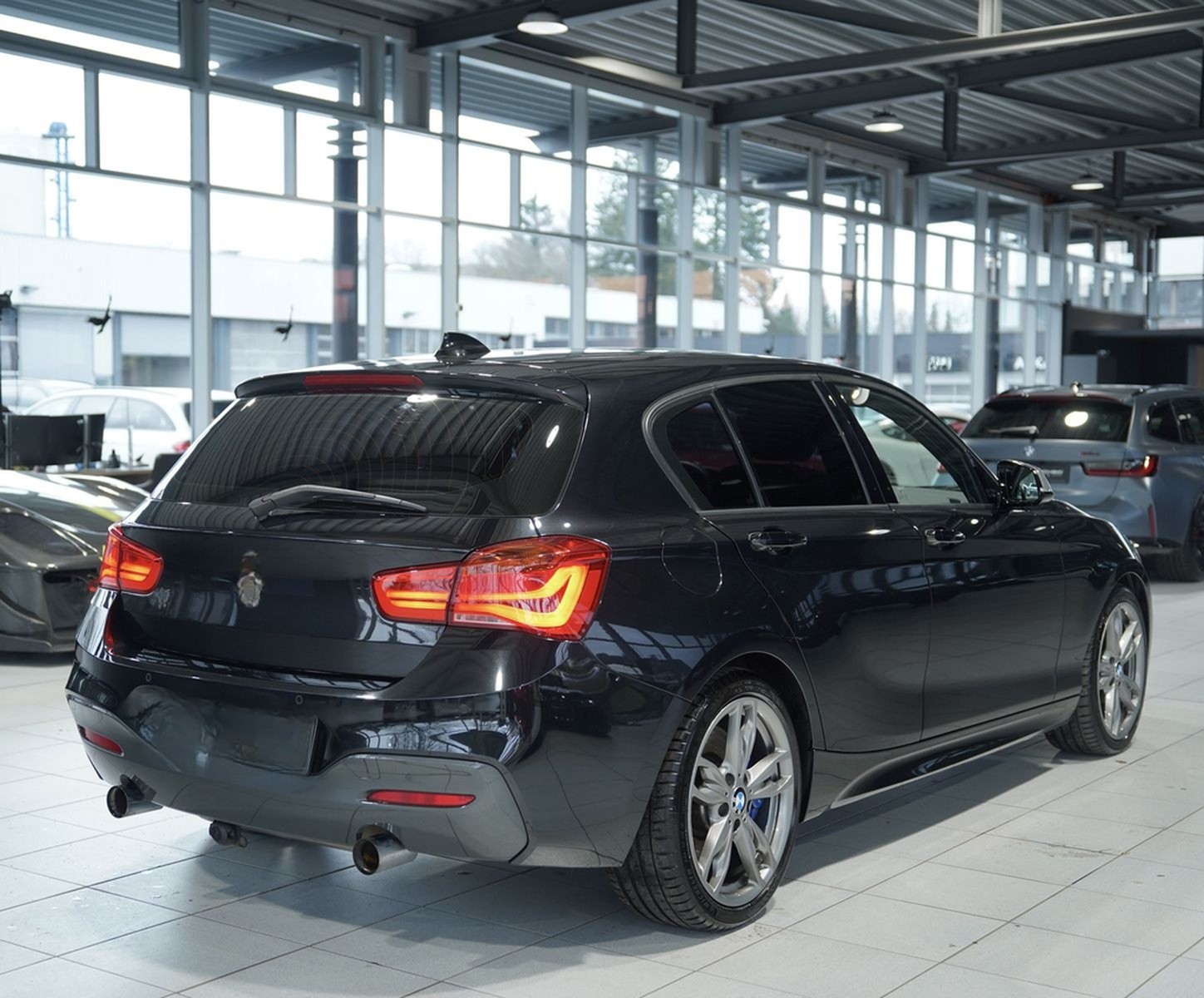 BMW M135i xDrive *H&K *PDC *AHK *Business-Paket foto 7