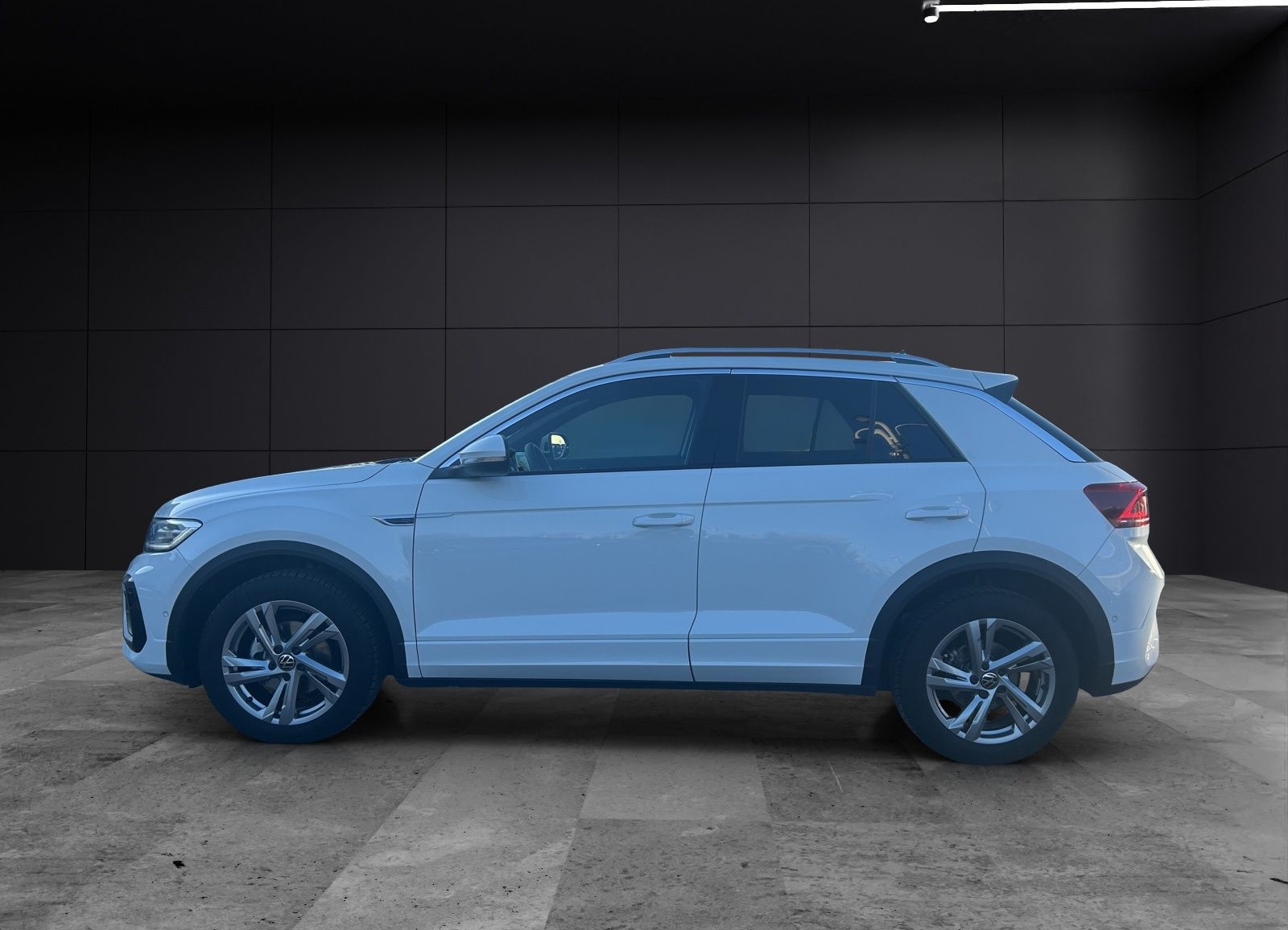 Volkswagen T-Roc R-Line TSI IQ.Light ACC SH RearView AppCon foto 2