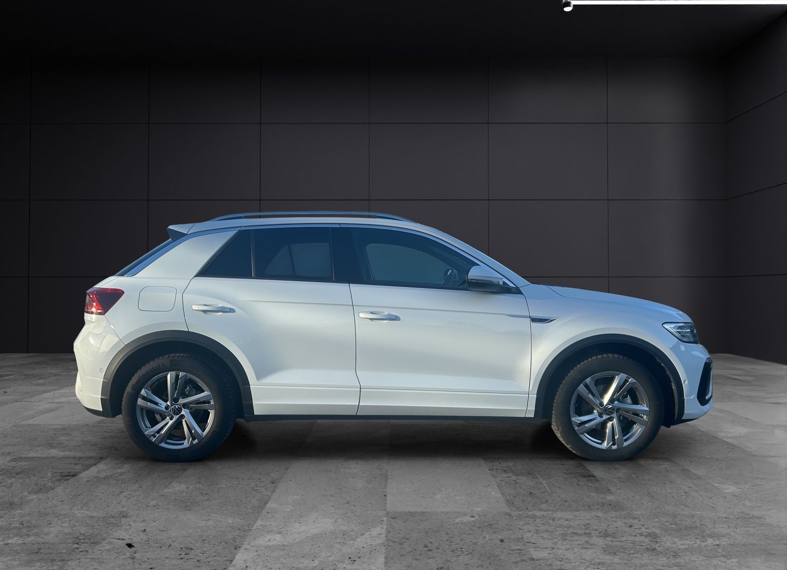 Volkswagen T-Roc R-Line TSI IQ.Light ACC SH RearView AppCon foto 6