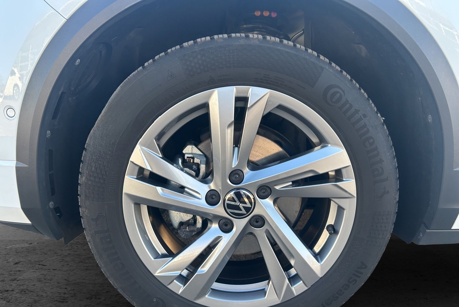 Volkswagen T-Roc R-Line TSI IQ.Light ACC SH RearView AppCon foto 9