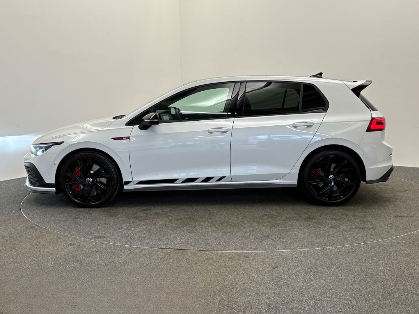 Volkswagen Golf GTI 8 2.0 TSI DSG Clubsport IQ-LIGHT DIGITA foto 4