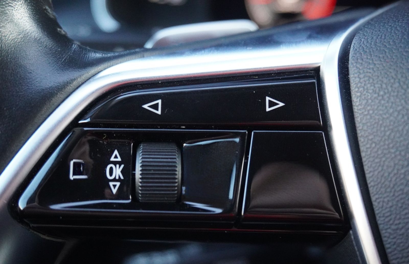 Audi A6 Avant 50 3.0 TDI quattro LED Navi ACC PDC foto 25