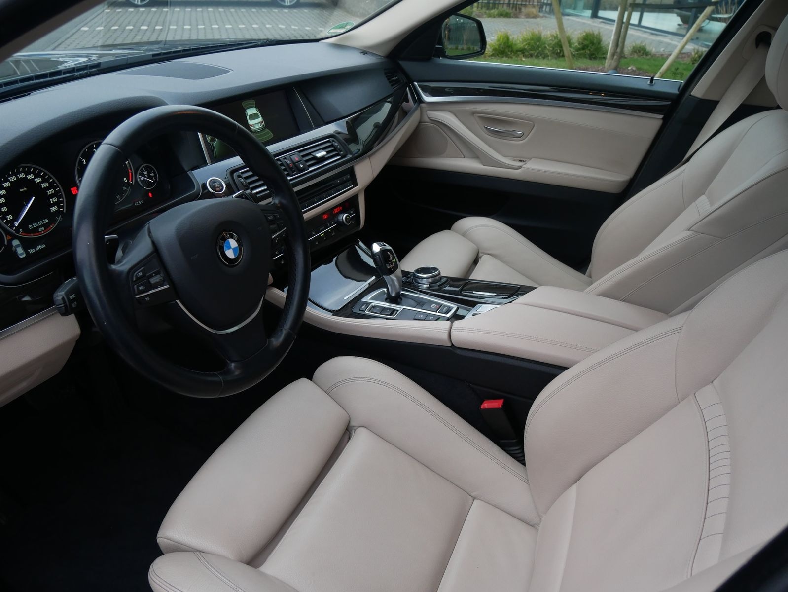 BMW 520d xDrive Lim. Xenon NAV Prof. PDC SHZ foto 12