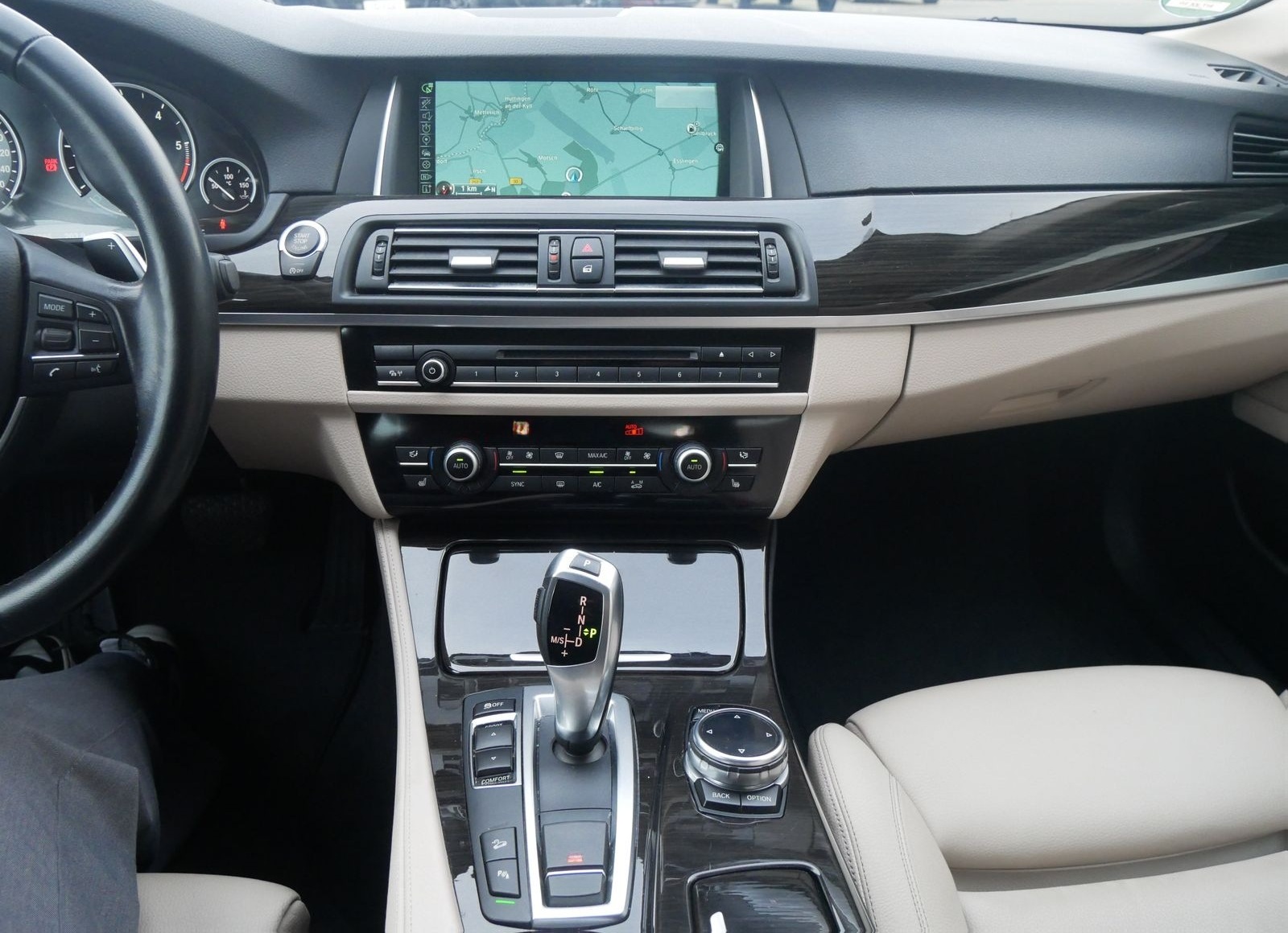 BMW 520d xDrive Lim. Xenon NAV Prof. PDC SHZ foto 18