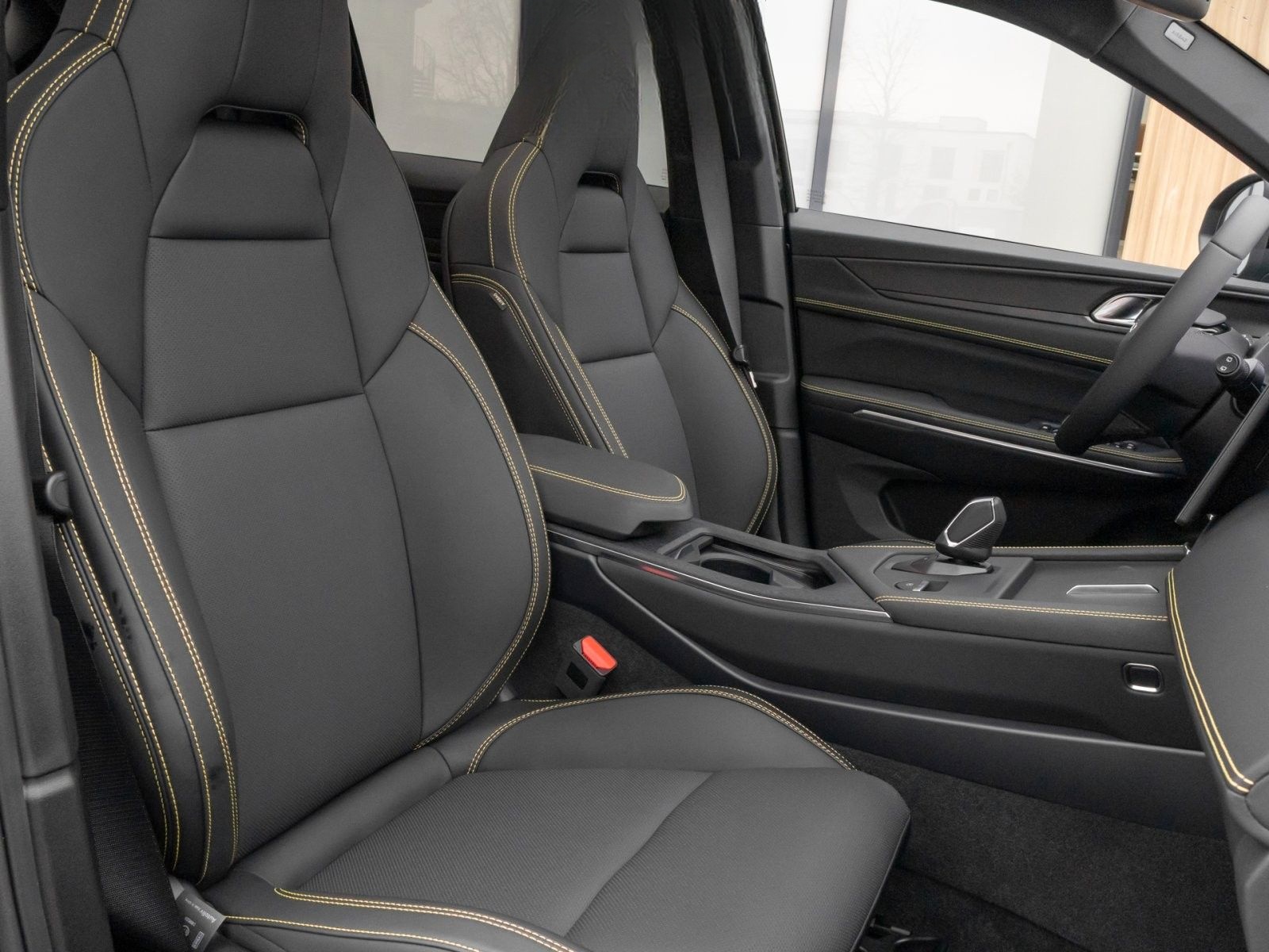 Lynk&Co 01 1.5 TD PHEV 206 kW More foto 6