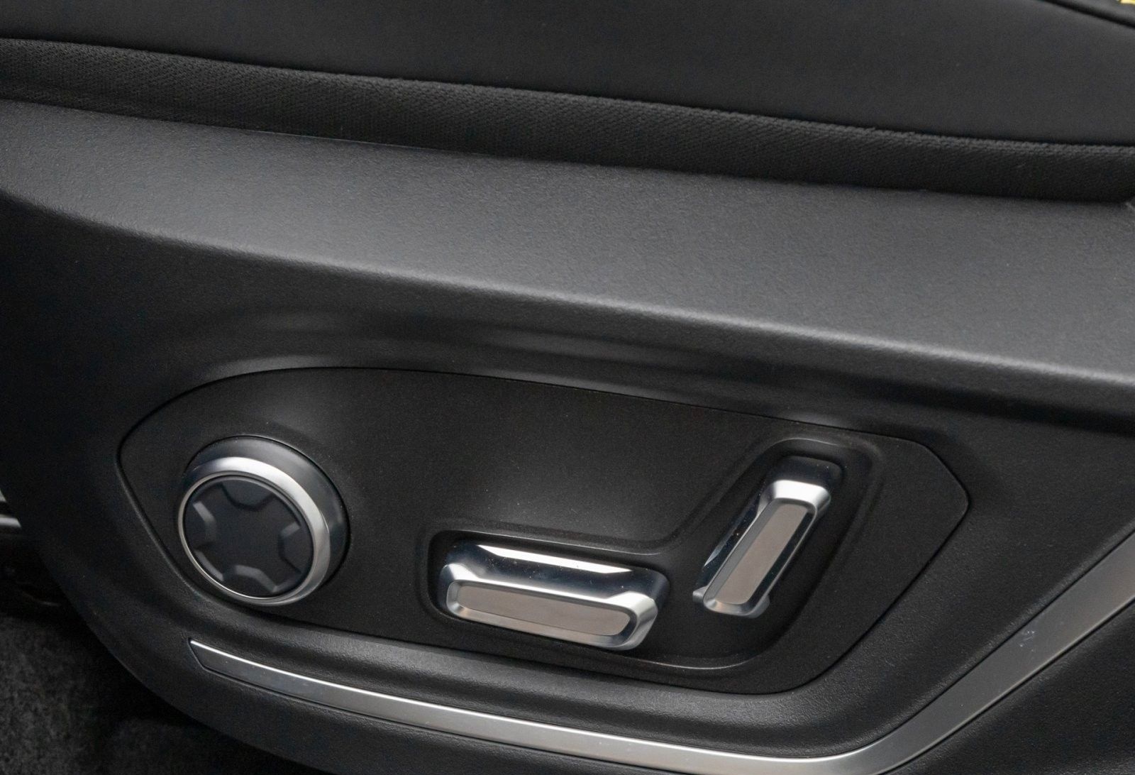 Lynk&Co 01 1.5 TD PHEV 206 kW More foto 9