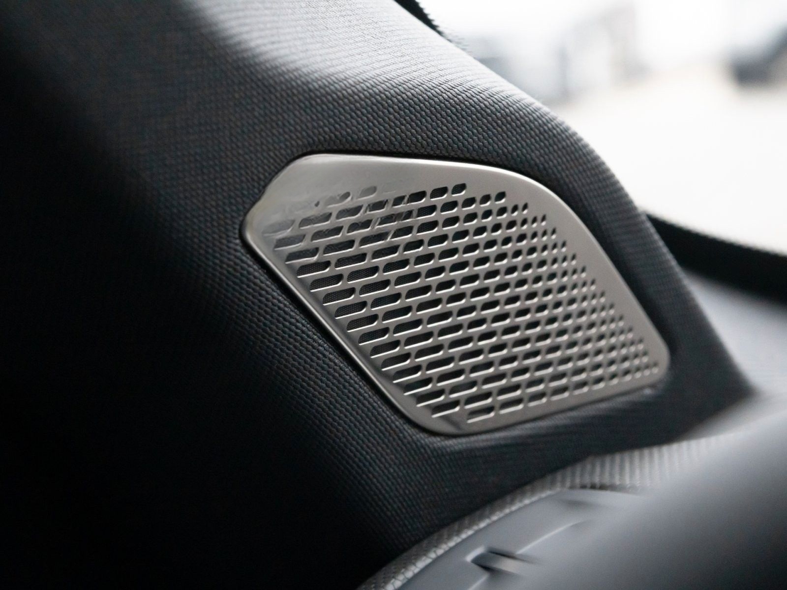 Lynk&Co 01 1.5 TD PHEV 206 kW More foto 10