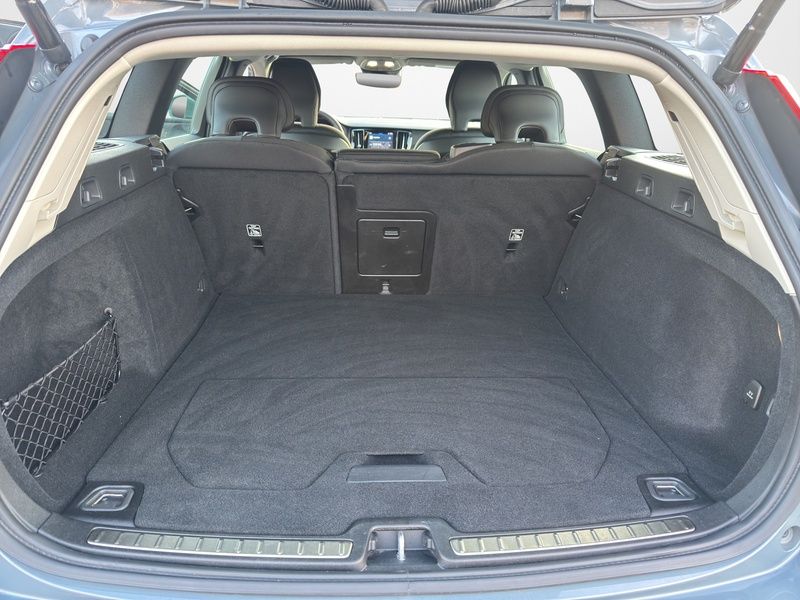 Volvo V 60 B4 CORE KAMERA LED STANDHZG TEMPOMAT foto 10