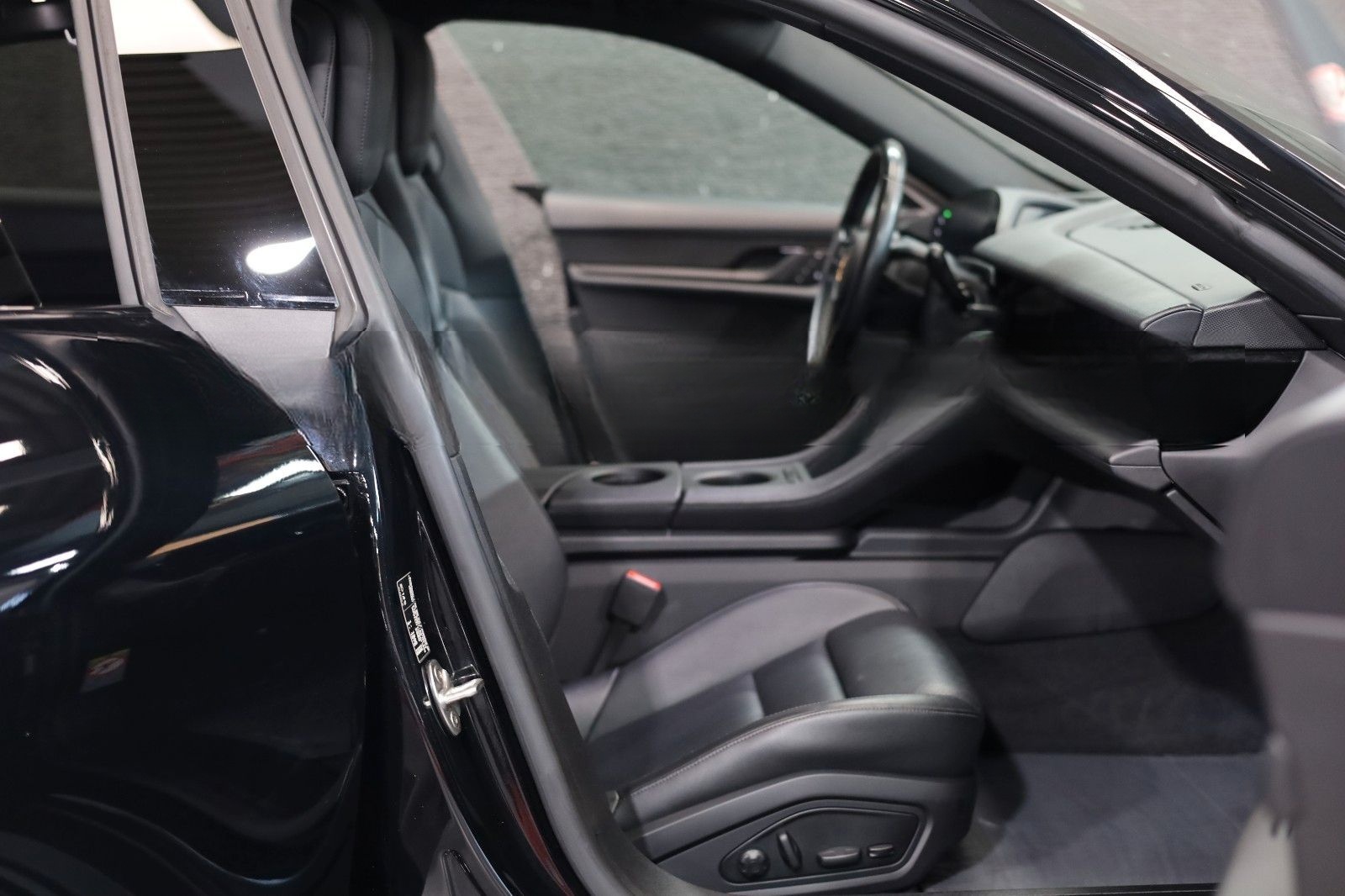 Porsche Taycan Cross Turismo 4*93,4 kWh*Beifahrer Displ. foto 4