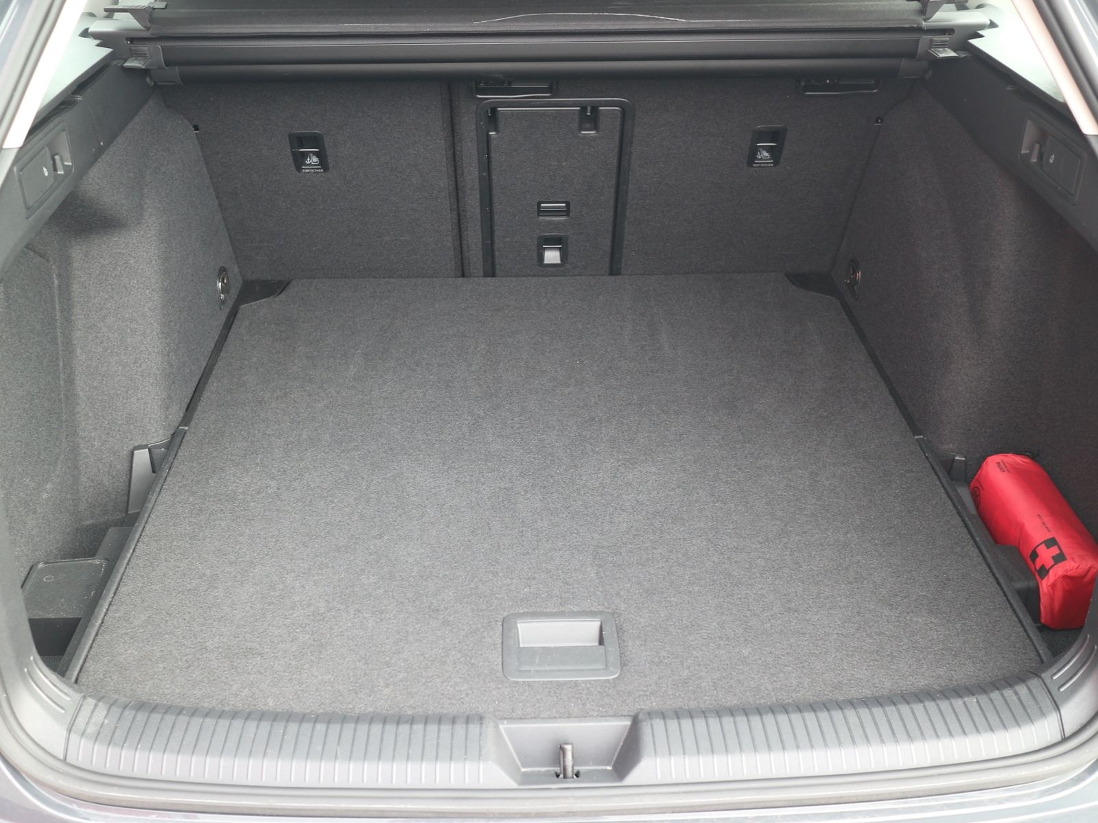 Volkswagen Golf VIII Variant 1.5  eTSI Life DSG KLIMA LED N foto 12