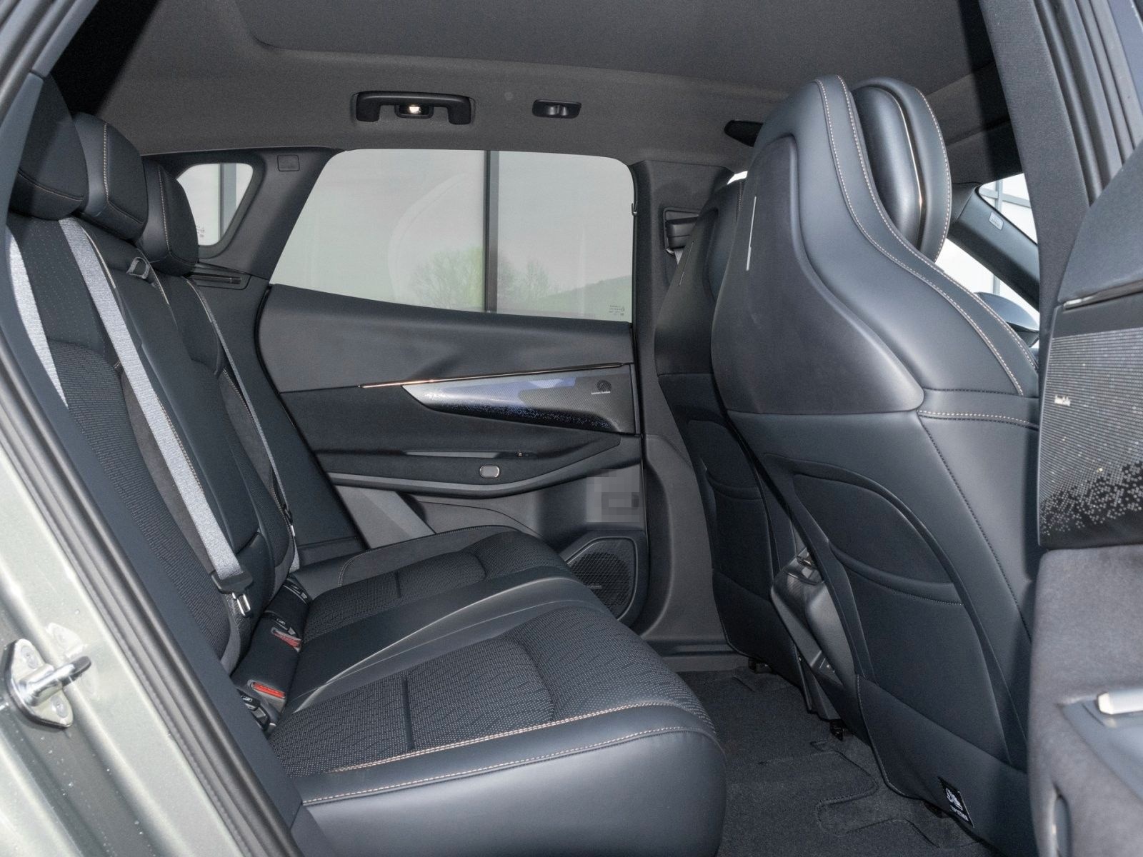 Lynk&Co 08 1.5 T PHEV 257 kW More foto 4