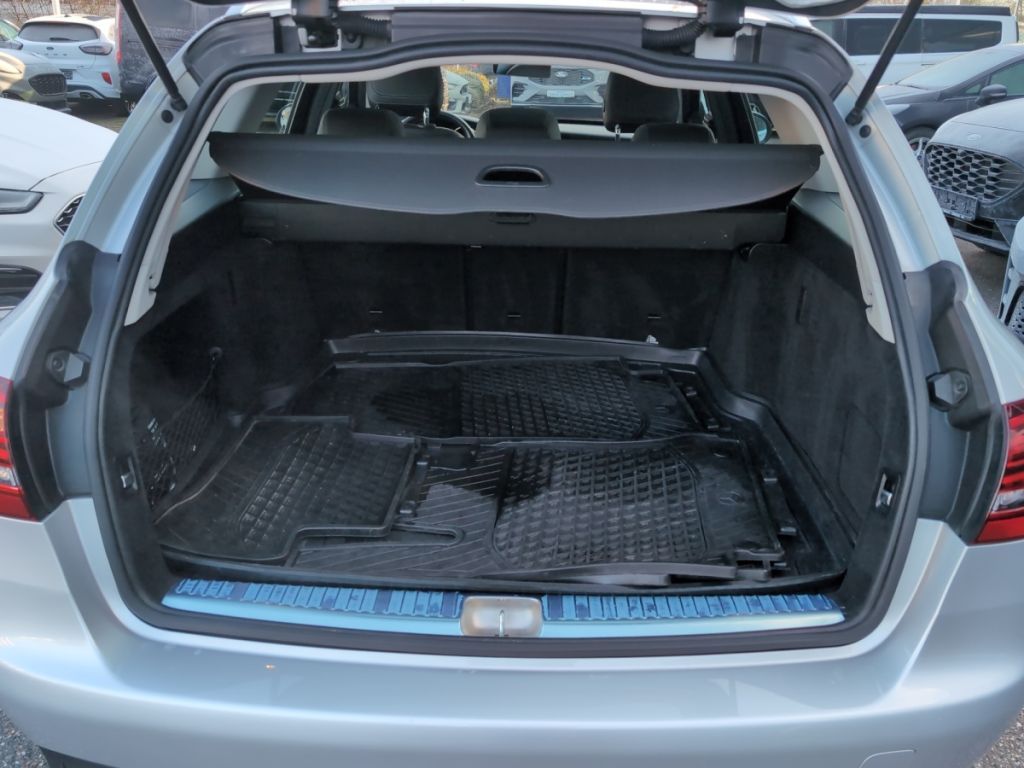 Mercedes-Benz C 180 T 9G-TRONIC Avantgarde foto 9