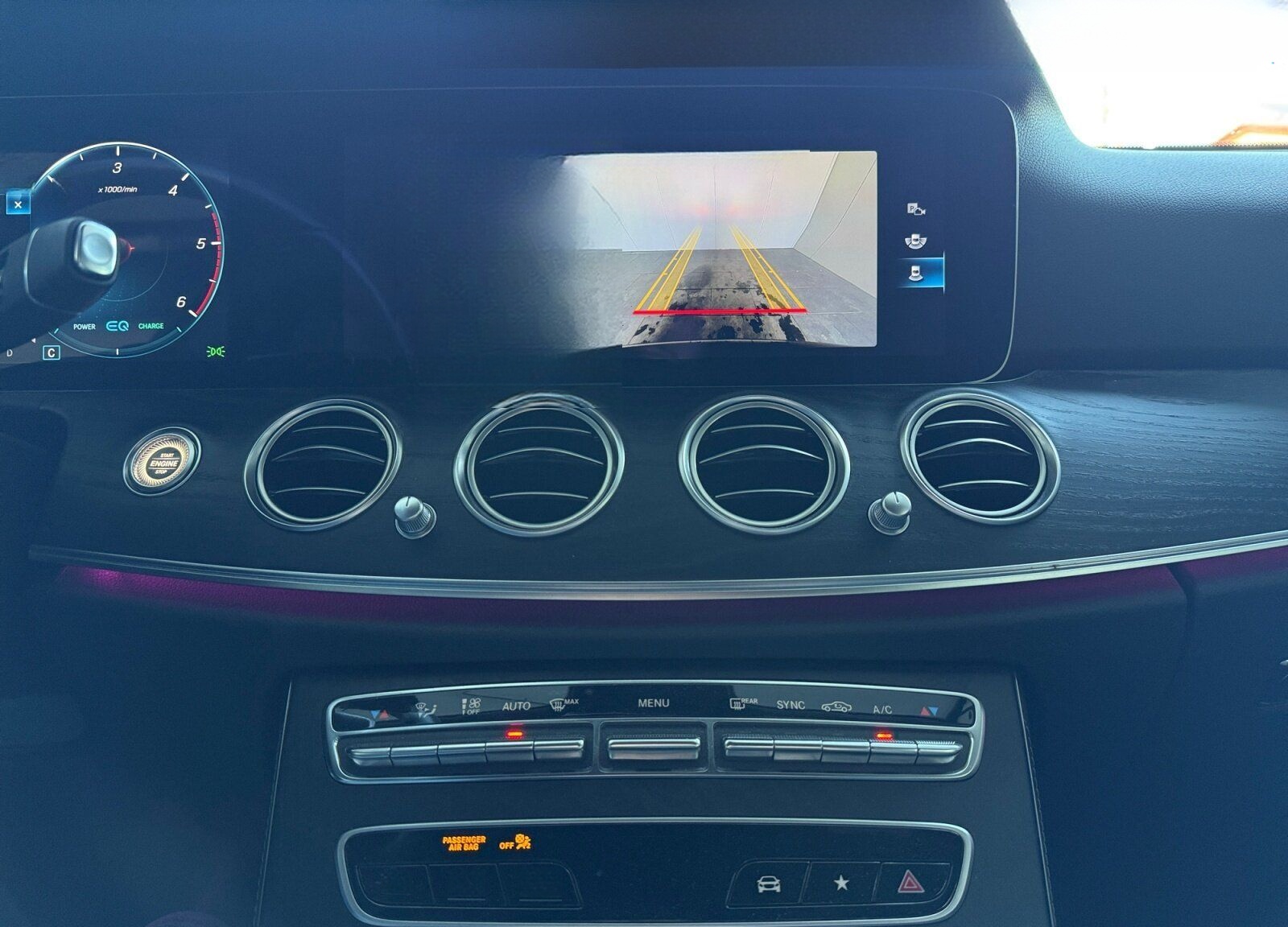Mercedes-Benz E 220 T d Avantgarde LED Kamera WIDESCREEN Navi foto 11