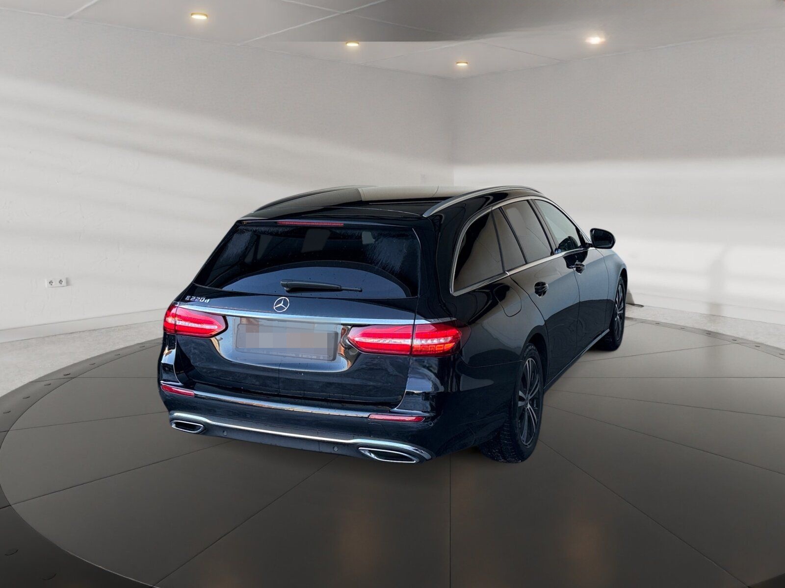 Mercedes-Benz E 220 T d Avantgarde LED Kamera WIDESCREEN Navi foto 4