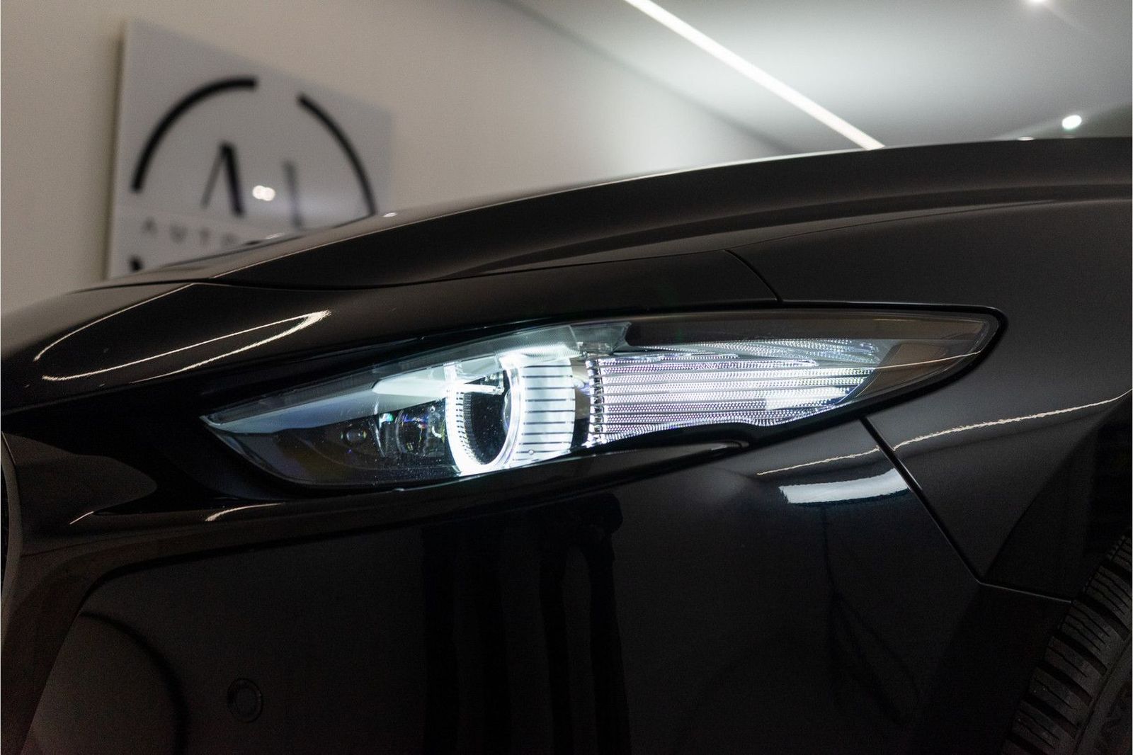 Mazda 3 2.0 e-SkyActiv-X M Hybrid 180 Luxury 187PK | N foto 6