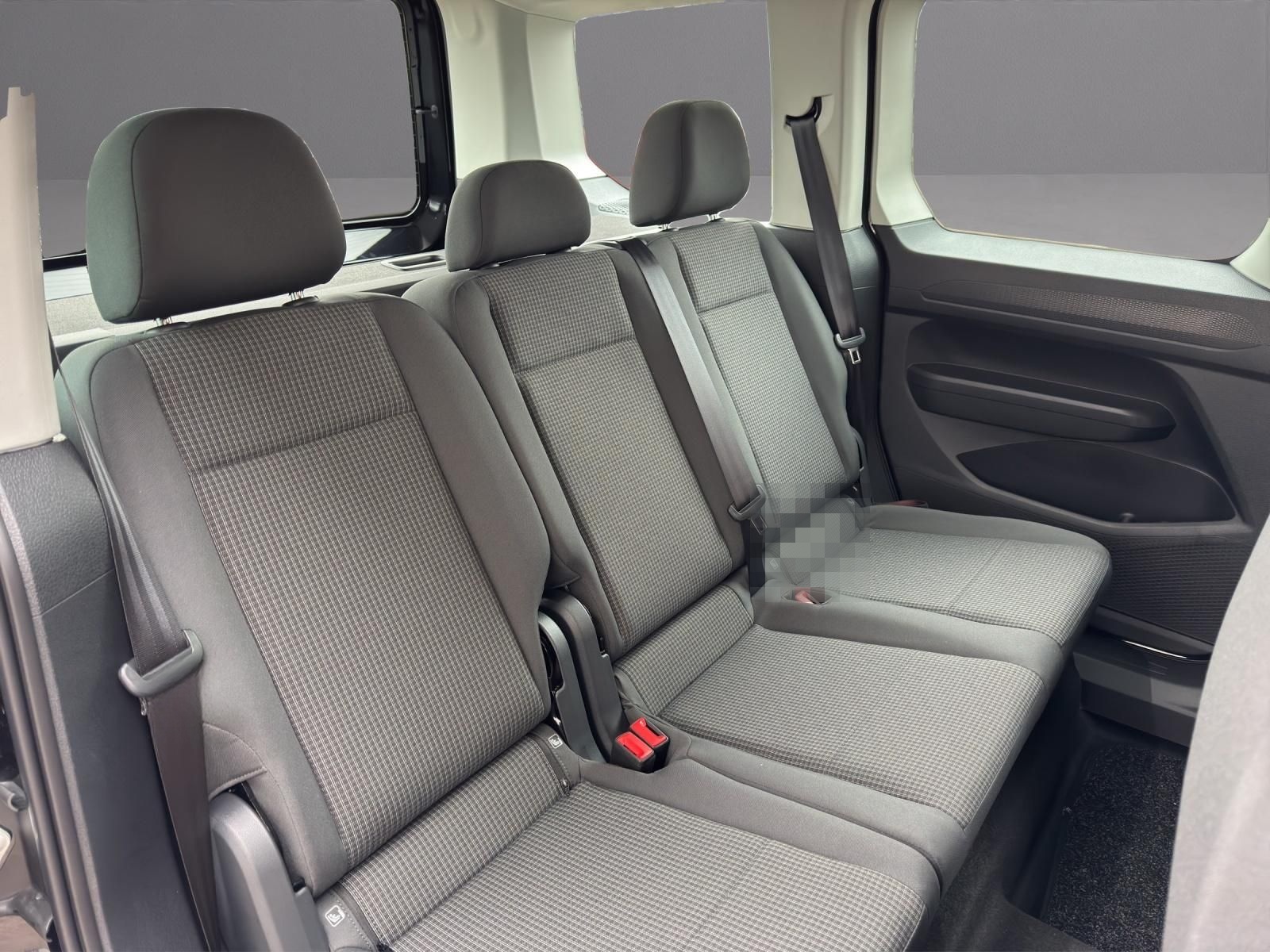 Volkswagen Caddy 1.5 TSI DSG Family *AHK/ACC/APP/SHZ/RFK* foto 19