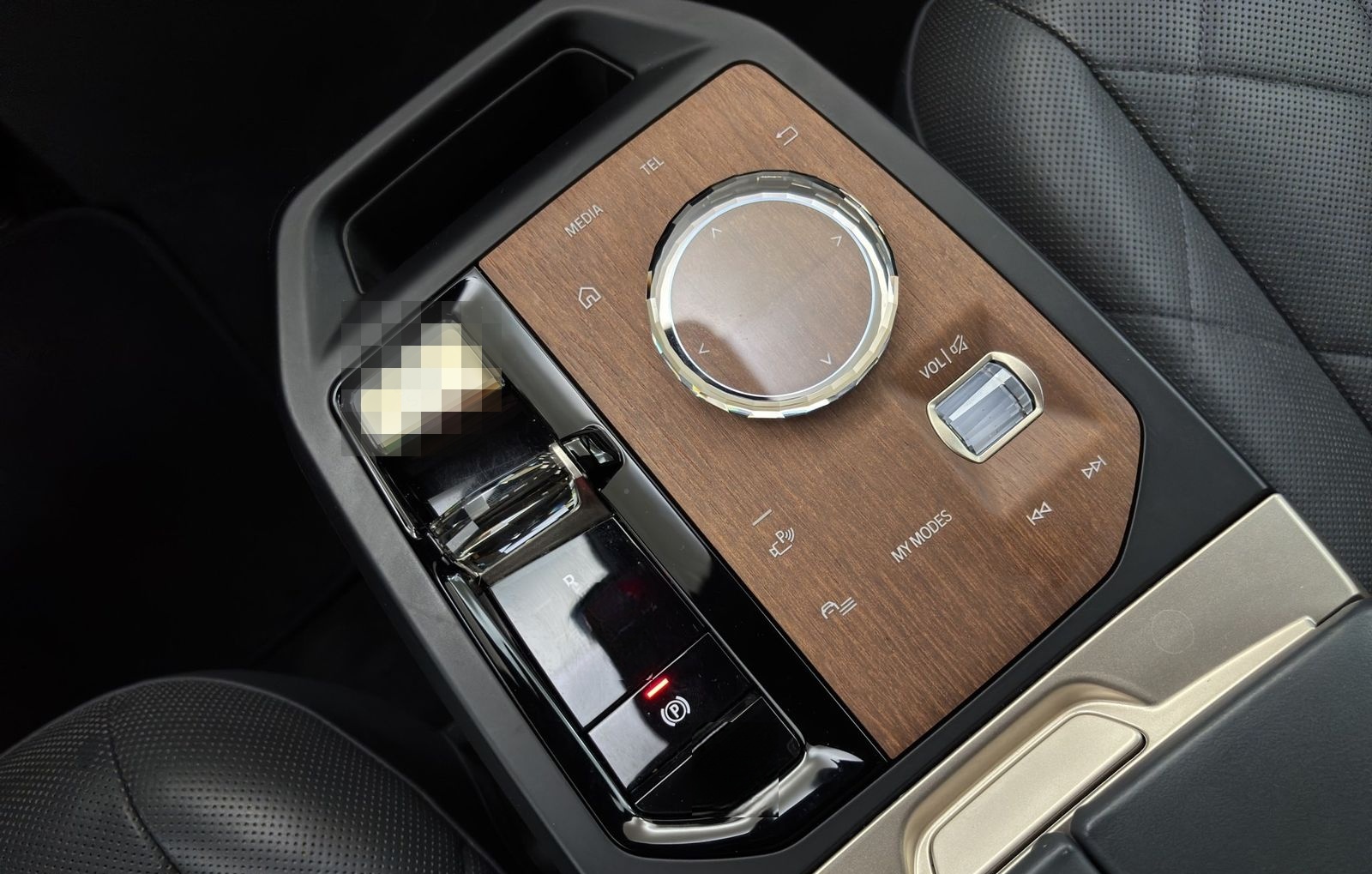 BMW iX xDrive40 [Sportpaket, SkyLounge, Laser, AHK] foto 15